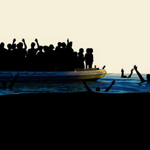 barcone con migranti